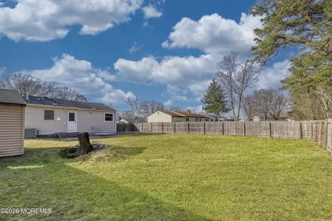 Exterior - 237 Leswing Dr, Brick, NJ 08723 photo 1 of 6