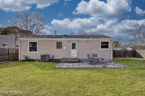 Exterior - 237 Leswing Dr, Brick, NJ 08723 photo 2 of 6