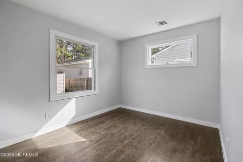 Bedroom - 237 Leswing Dr, Brick, NJ 08723 photo 3 of 3