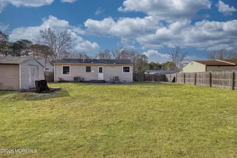 Exterior - 237 Leswing Dr, Brick, NJ 08723 photo 3 of 6