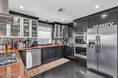 1203 Fischer Blvd, Toms River, NJ 08753