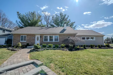 415 Parkview Ave, Ocean, NJ 07712