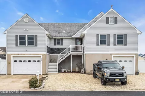 112 Southard Dr, Manahawkin, NJ 08050