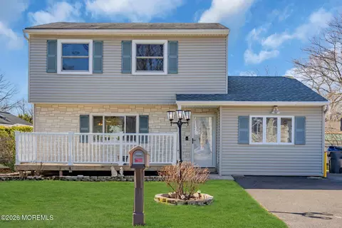 895 Linden Ave, Brick, NJ 08723