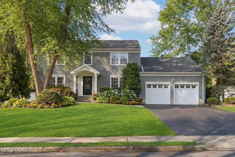 218 Michael Dr, Red Bank, NJ 07701