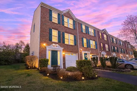 41 Abby Rd, Farmingdale, NJ 07727