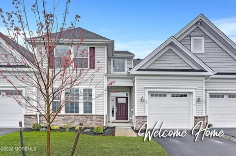 36 Aqueduct Blvd, New Egypt, NJ 08533