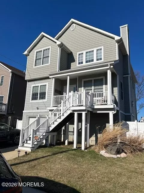 827 2nd St, Union Beach, NJ 07735