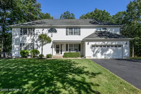 3 Teri Ct, Jackson, NJ 08527