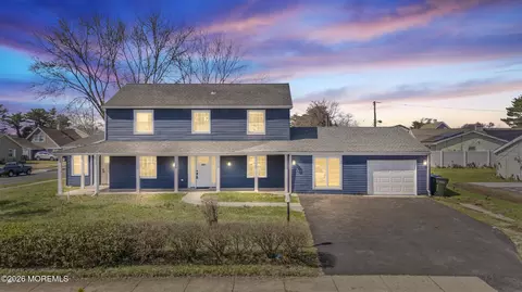 101 Bayberry Ln, Willingboro, NJ 08046