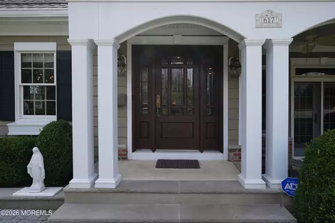 Exterior - 617 Oceanview Rd, Brielle, NJ 08730 photo 4 of 23