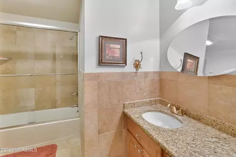 Bath - 617 Oceanview Rd, Brielle, NJ 08730 photo 4 of 6