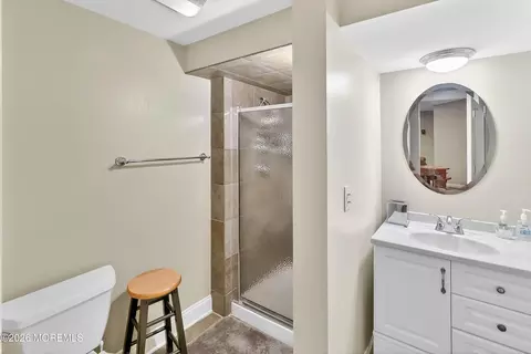Bath - 617 Oceanview Rd, Brielle, NJ 08730 photo 6 of 6