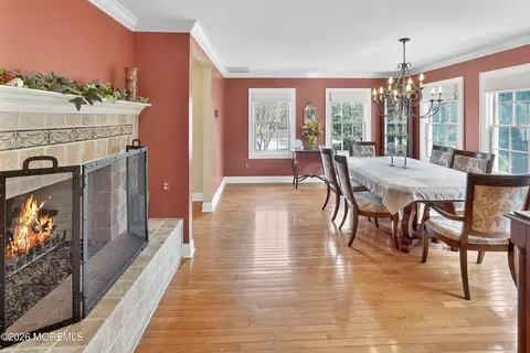Dining - 617 Oceanview Rd, Brielle, NJ 08730 photo 2 of 5