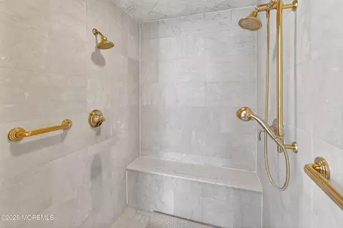 Bath - 617 Oceanview Rd, Brielle, NJ 08730 photo 3 of 6