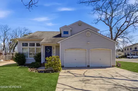 514 Avon Rd, Pine Beach, NJ 08741