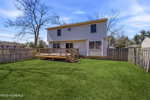 Exterior - 514 Avon Rd, Pine Beach, NJ 08741 photo 4 of 13