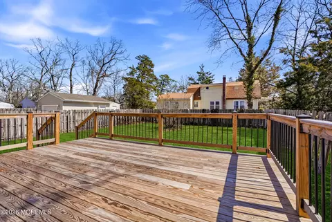Exterior - 514 Avon Rd, Pine Beach, NJ 08741 photo 5 of 13