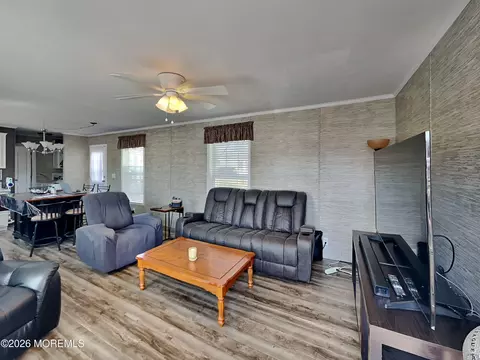 Living - 411 4th St, Jackson, NJ 08527 photo 2 of 3