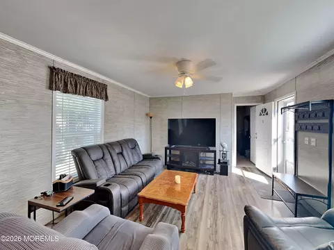 Living - 411 4th St, Jackson, NJ 08527 photo 3 of 3