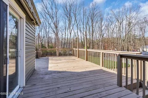 Exterior - 592 Whitecomb Ave, Jackson, NJ 08527 photo 2 of 3