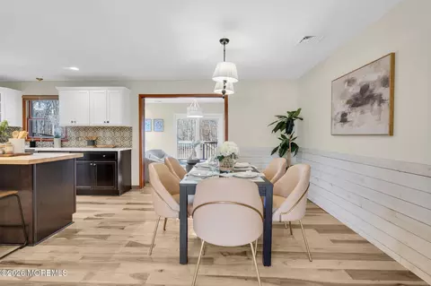 Dining - 592 Whitecomb Ave, Jackson, NJ 08527 photo 1 of 3
