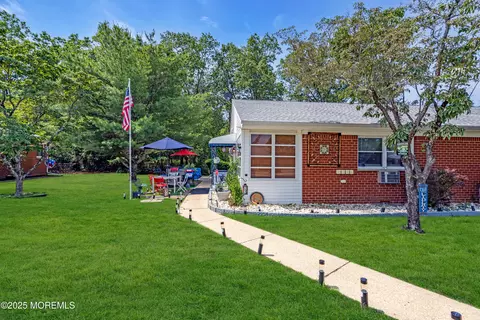 232 A Columbine Ave, Whiting, NJ 08759