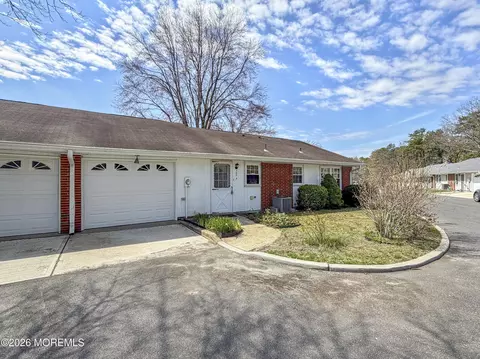 703 Plymouth Dr #A, Lakewood, NJ 08701