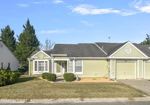 1057 Buckingham Dr # A, Manchester, NJ 08759