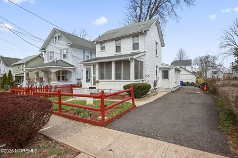 93 Center St, Freehold, NJ 07728