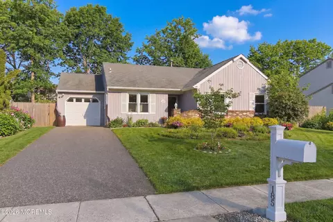 185 Liberty Bell Rd, Toms River, NJ 08755