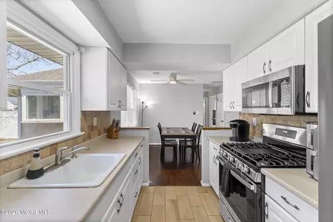 Kitchen - 214 Davis Ave, Forked River, NJ 08731 photo 2 of 4