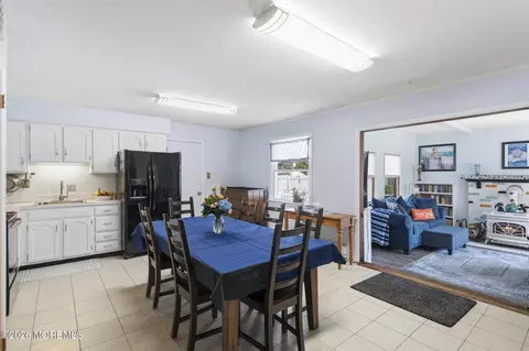 Dining - 110 Pineway Dr, Forked River, NJ 08731 photo 1 of 4