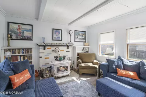 Living - 110 Pineway Dr, Forked River, NJ 08731 photo 3 of 3