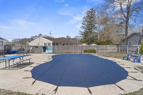 Exterior - 110 Pineway Dr, Forked River, NJ 08731 photo 8 of 8