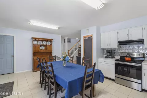 Dining - 110 Pineway Dr, Forked River, NJ 08731 photo 3 of 4