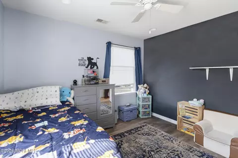 Bedroom - 110 Pineway Dr, Forked River, NJ 08731 photo 8 of 9