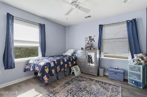 Bedroom - 110 Pineway Dr, Forked River, NJ 08731 photo 7 of 9