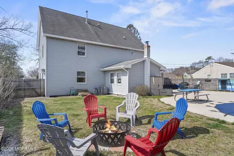 Exterior - 110 Pineway Dr, Forked River, NJ 08731 photo 6 of 8