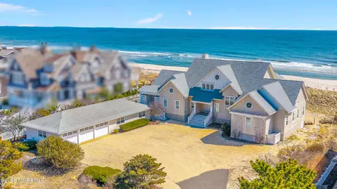 1087 Ocean Ave, Mantoloking, NJ 08738