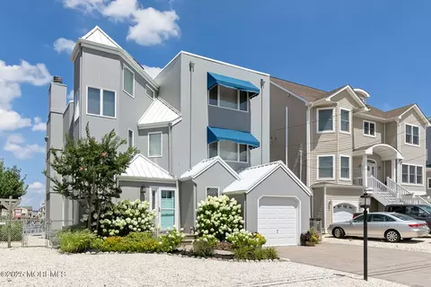 254 Harbor Ct, Normandy Beach, NJ 08739