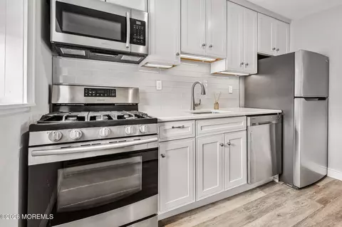 107 3rd Ave #F2, Belmar, NJ 07719