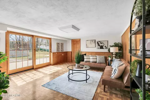 Living - 12 Karyn Ter E, Middletown, NJ 07748 photo 2 of 2