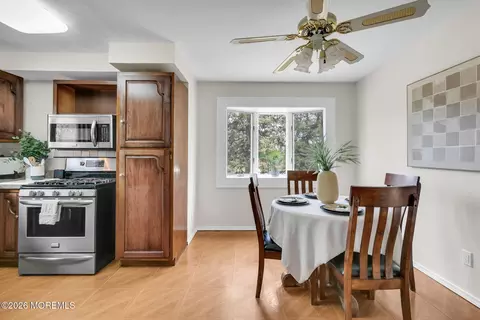 Dining - 12 Karyn Ter E, Middletown, NJ 07748 photo 4 of 4