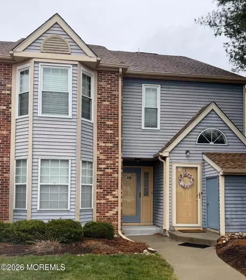 59 Tilia Ct, Hamilton, NJ 08690