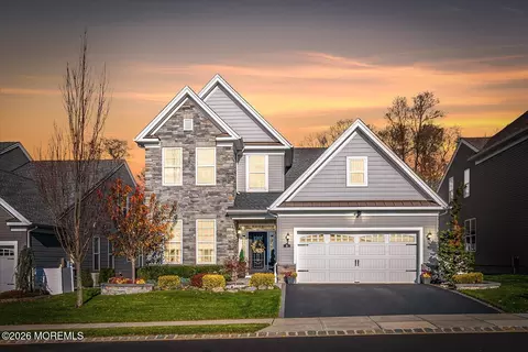 9 Militia Hill Rd, Freehold, NJ 07728