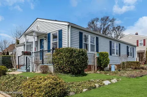 77 Barker Ave, Eatontown, NJ 07724