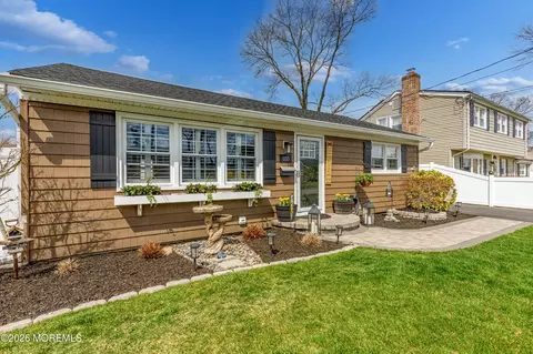 1155 Lockhart Ln, Point Pleasant, NJ 08742