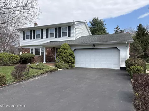 7 Melody Ct, Yardville, NJ 08620