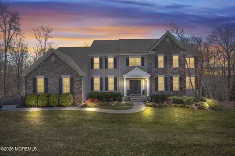 12 Skyline Dr, Randolph, NJ 07869